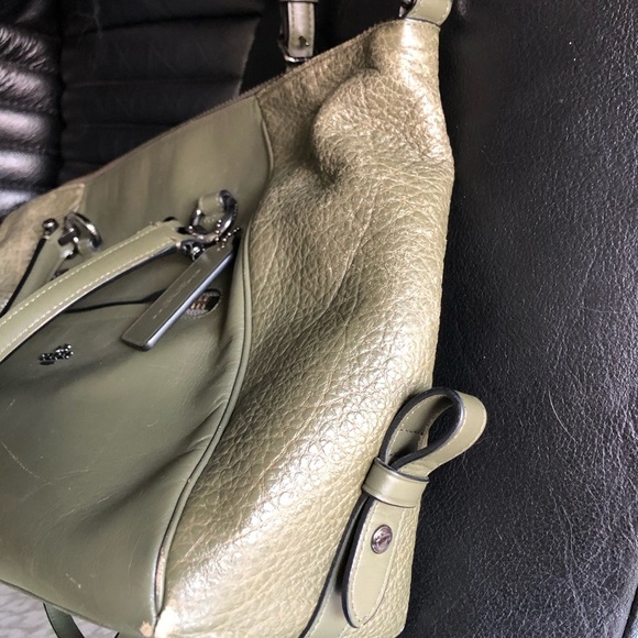 Authentic Coach Legacy Romy Two-Tone Green Leather Satchel - Picture 4 of 16